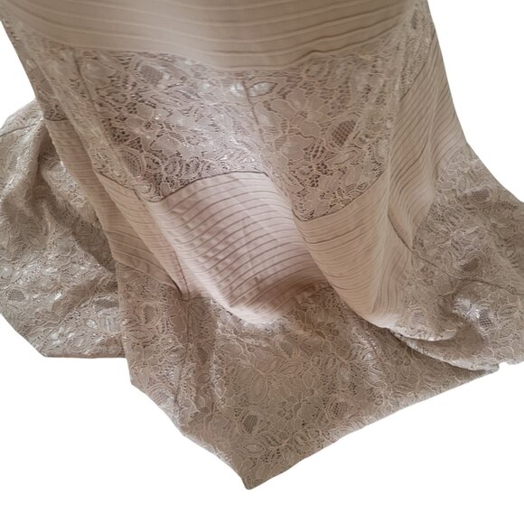 Elegant Beige Mermaid Gown With Lace Accents & Sleeveless Design Floor-Length Fo - Picture 2 of 8